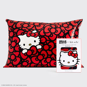 Kitsch x Hello Kitty Satin Pillowcase - Hello Kitty badar i ett hav av rosetter