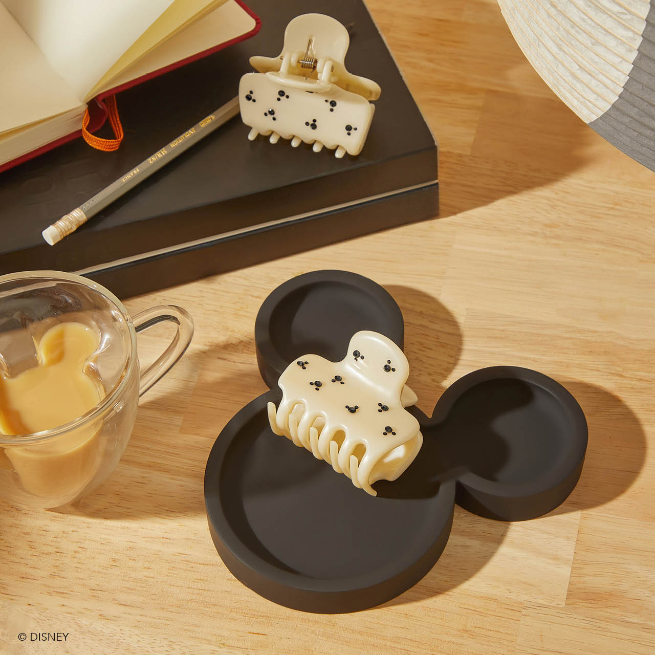 Kitsch x Mickey and Minnie Cloud Clip - Cream