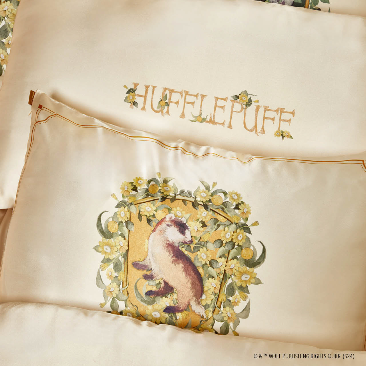 Harry Potter x Kitsch Satin Kuddfodral Standard - Hufflepuff